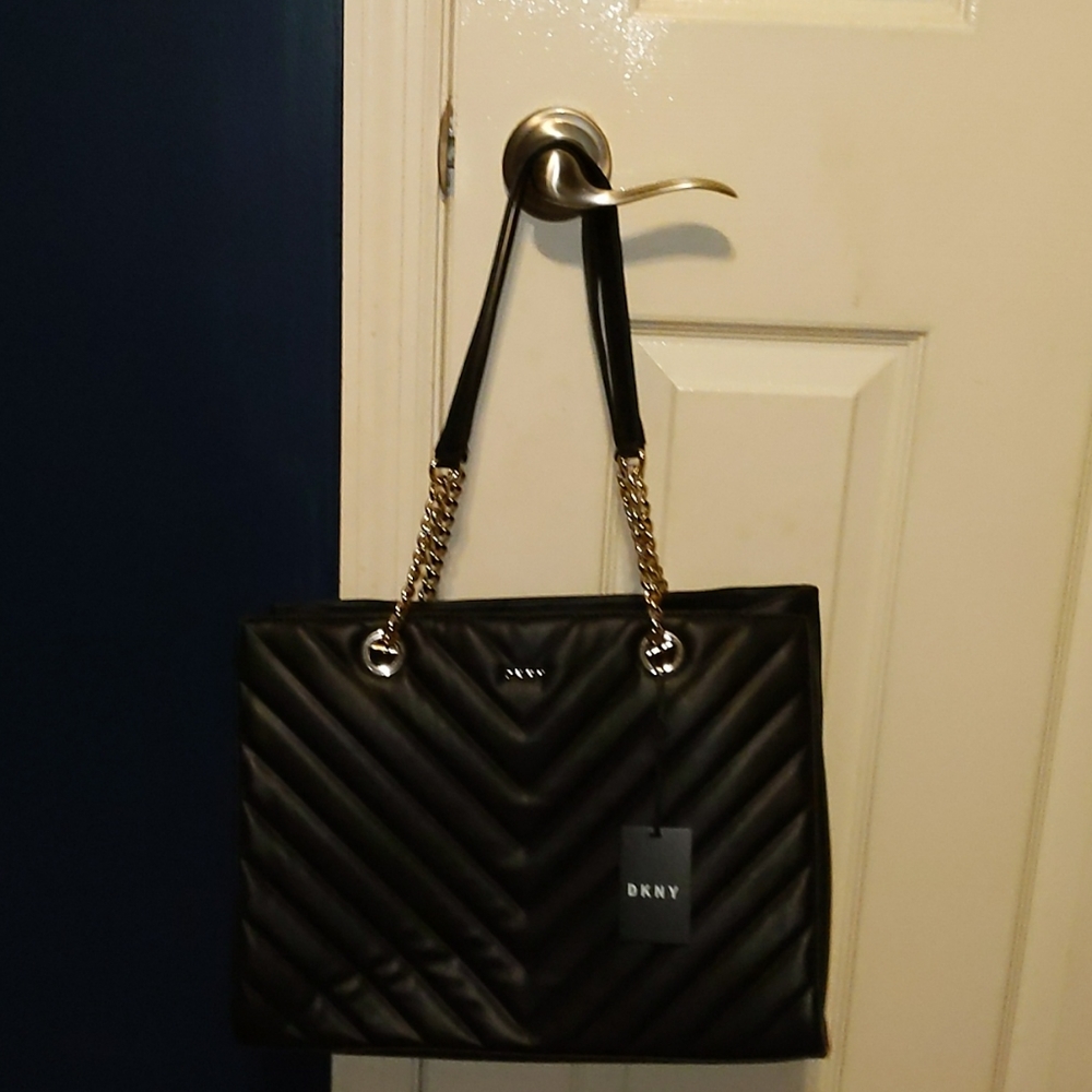 DKNY Black Chain Tote-Quilt NWT